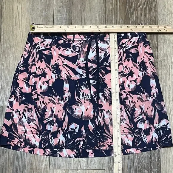 Speedo Women's Woven Swim Skort Skirt Size M Pink Navy Floral Pockets Beach EUC! - Picture 6 of 6
